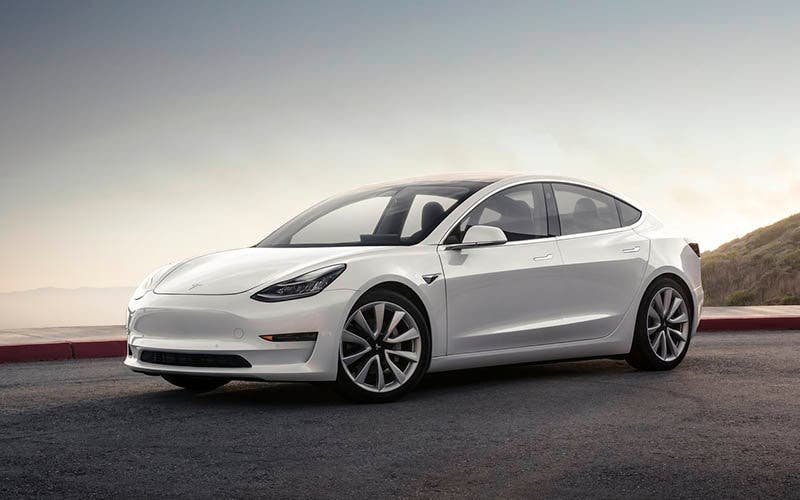 Tesla Tesla Model 3 Standard 2020 Ficha técnica de referencia