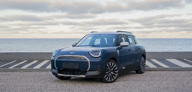 MINI Aceman SE Favoured