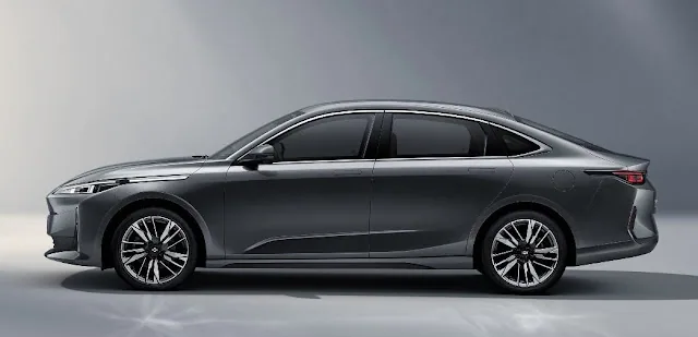 Changan Eado Plus iDD Luxury 1.5 E-CVT